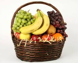 6 kg fresh fruit in a basket