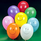 10 air filled smiley balloons